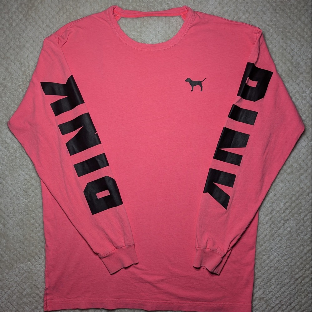 Victoria's Secret PINK Long Sleeve Graphic Tee Pink‎ Logo Med. Casual Athleisure